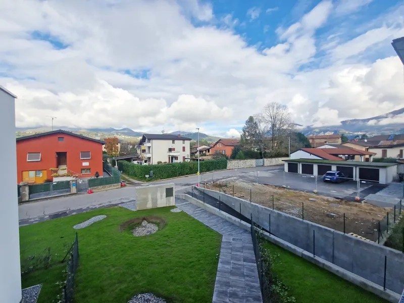 Nuovo moderno 3,5 in pronta consegna con due posteggi coperti., foto 9