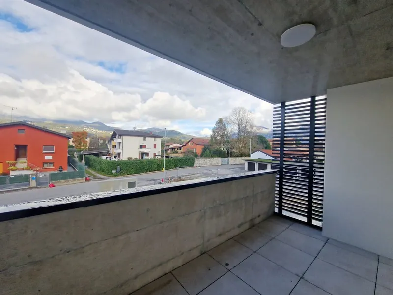 Nuovo moderno 3,5 in pronta consegna con due posteggi coperti., foto 4