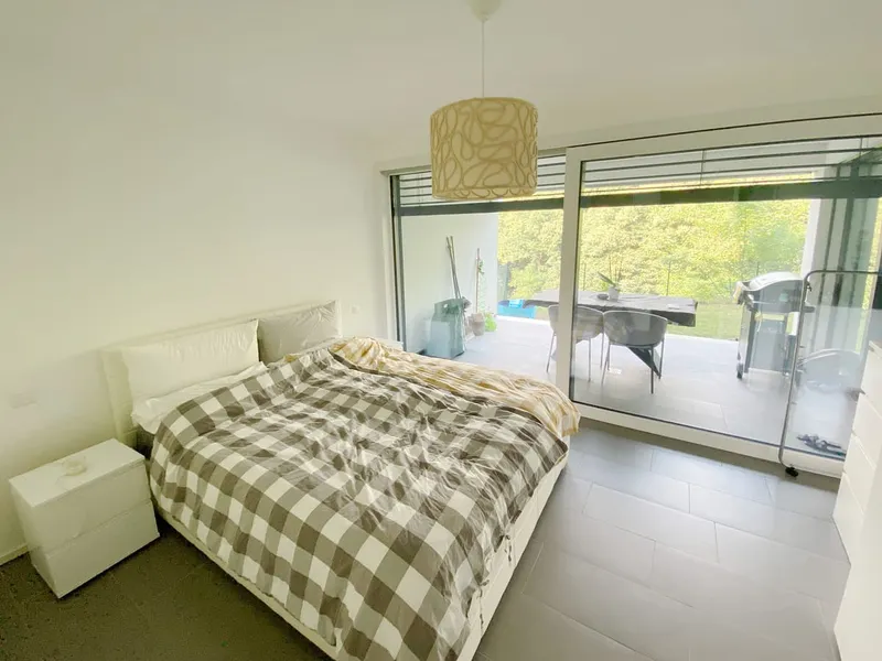 Recentissimo 2,5 nella natura con giardino privato e terrazza coperta., photo 8