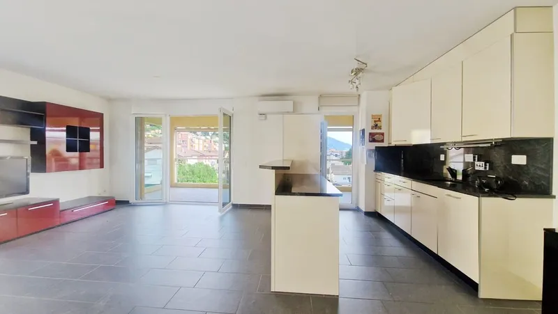 Bellissimo 3,5 in zona residenziale con terrazza coperta panoramica., Foto 3