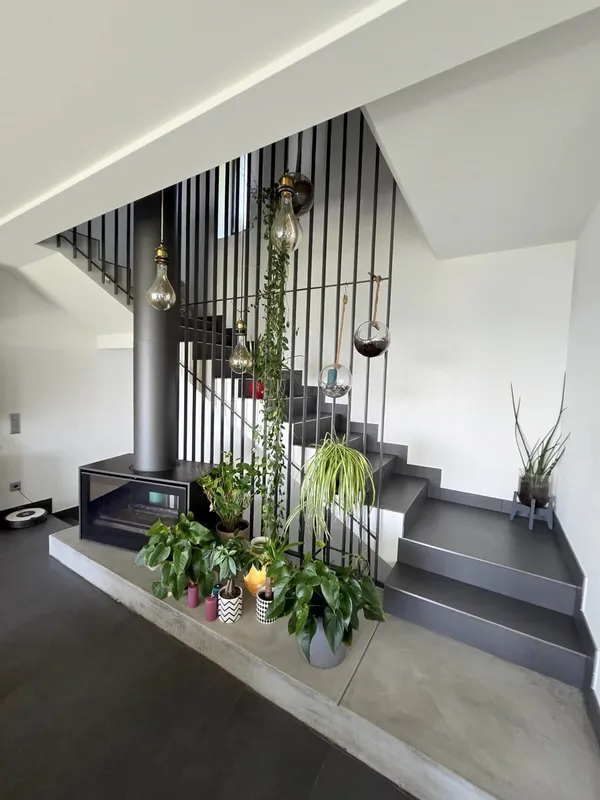 Lussuosa villa 4,5 con giardino, orto e vista aperta., Foto 8