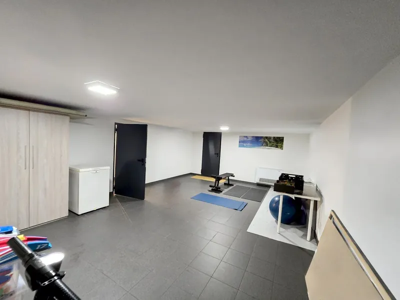 Lussuosa villa 4,5 con giardino, orto e vista aperta., Foto 14