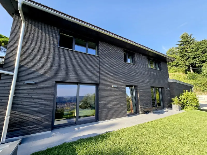 Lussuosa villa 4,5 con giardino, orto e vista aperta., Foto 3