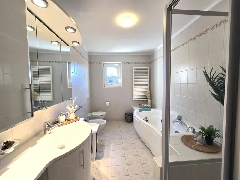 Esclusiva villa 702 m² con giardino e privacy a Miglieglia, photo 13