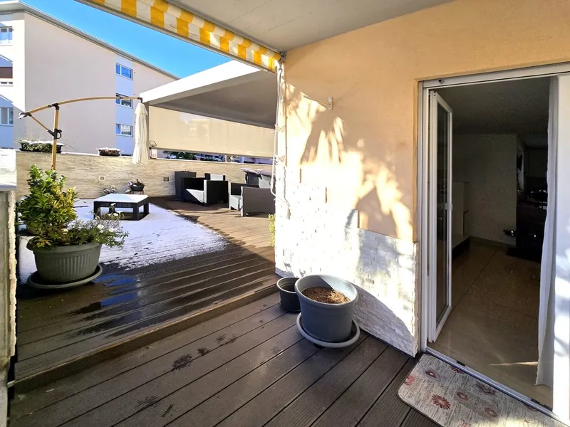 Raffinato 4,5 completamente ristrutturato con terrazza e camino., Foto 14