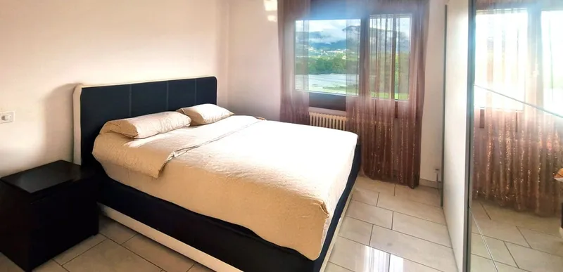 Moderno ampio 4,5 ristrutturato con terrazzo coperto e balcone., photo 4
