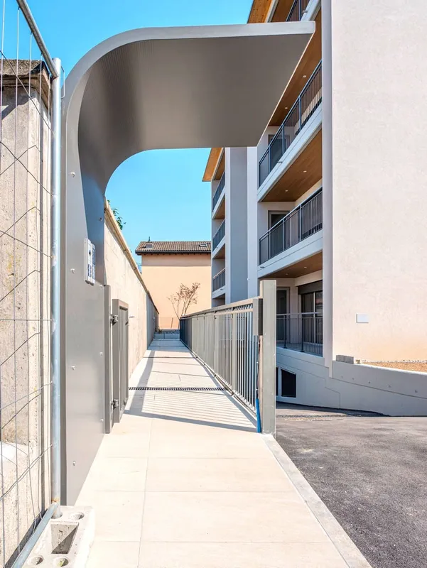 Nuovissimo appartamento 2.5 locali con giardino privato e portico, photo 12