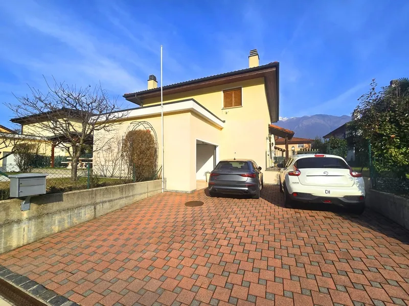 Meravigliosa villetta con giardino 6 locali e taverna con camino., photo 15