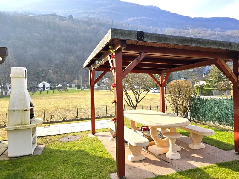 Meravigliosa villetta con giardino 6 locali e taverna con camino., photo 13