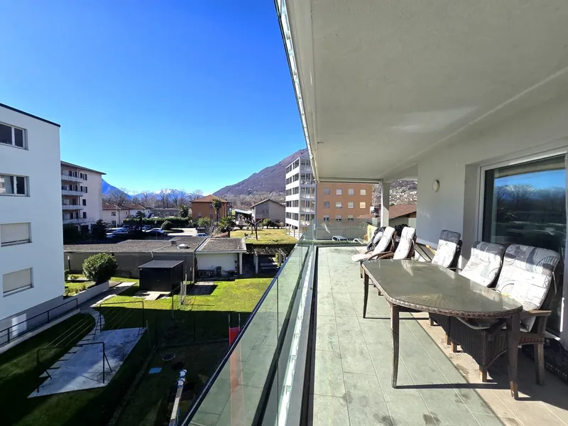 Bel 4,5 locali in stile moderno con grande terrazza coperta., foto 4