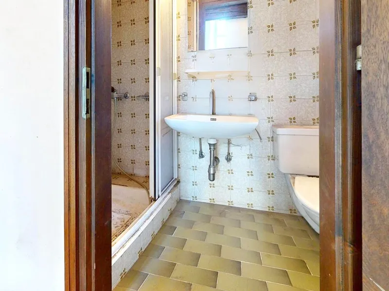 Affascinante casa storica 5,5 da riattare con affaccio sui monti., photo 9
