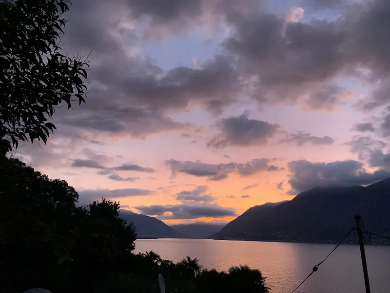 Ampio 5,5 con giardino e terrazza con affaccio sul lago a Brissago, photo 9