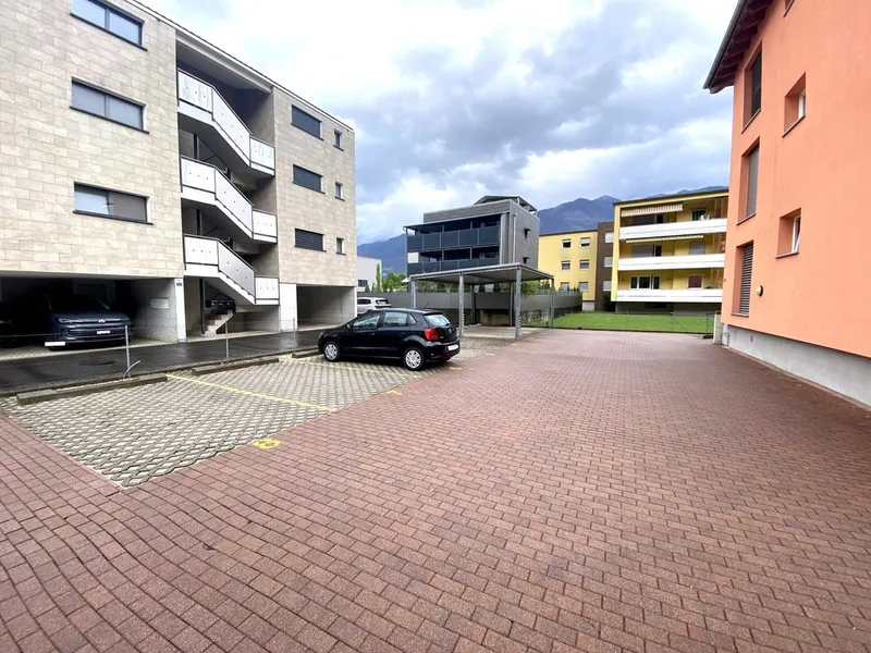 Bellissimo 4,5 in medio-alto standing con giardino privato a Cadenazzo, foto 13