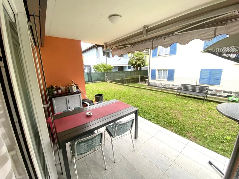 Bellissimo 4,5 in medio-alto standing con giardino privato a Cadenazzo, foto 8