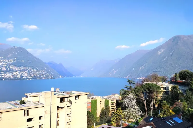 Meraviglioso 4,5 locali vista lago rinnovato in medio-alto standing, photo 2