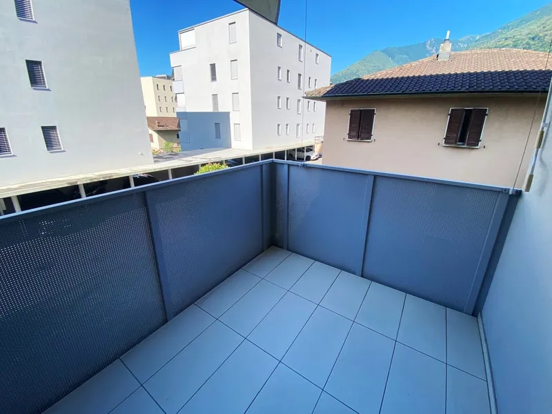 Moderno 2.5 locali con terrazza e posto auto in pieno centro., foto 7