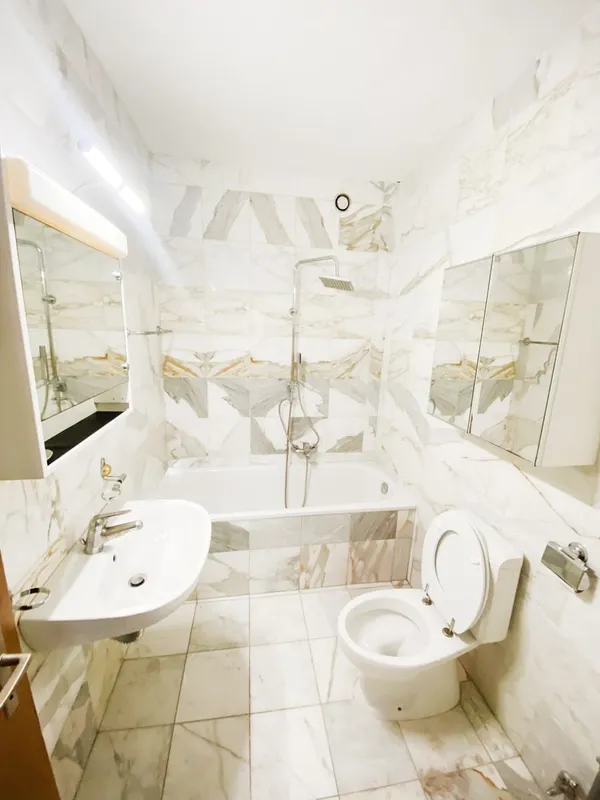Splendido comodo 3,5 locali ristrutturato con terrazzo panoramico, foto 11