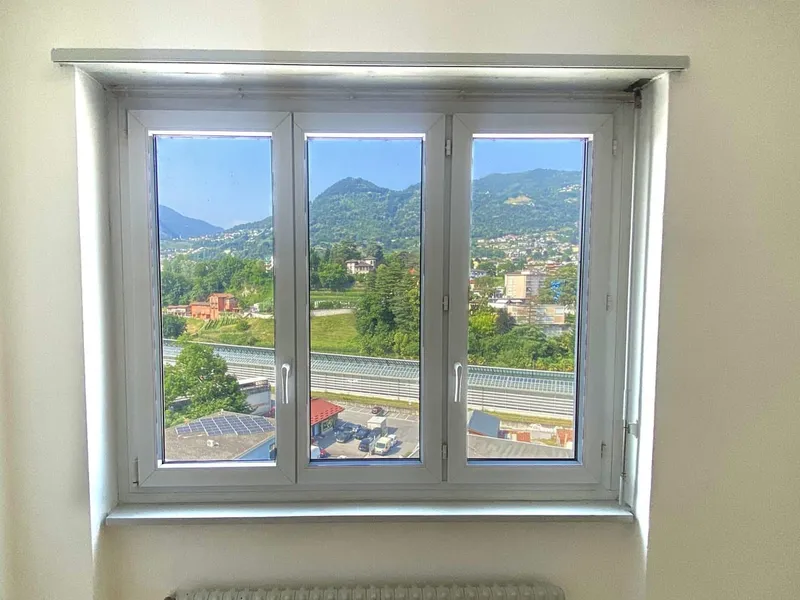 Splendido comodo 3,5 locali ristrutturato con terrazzo panoramico, foto 7