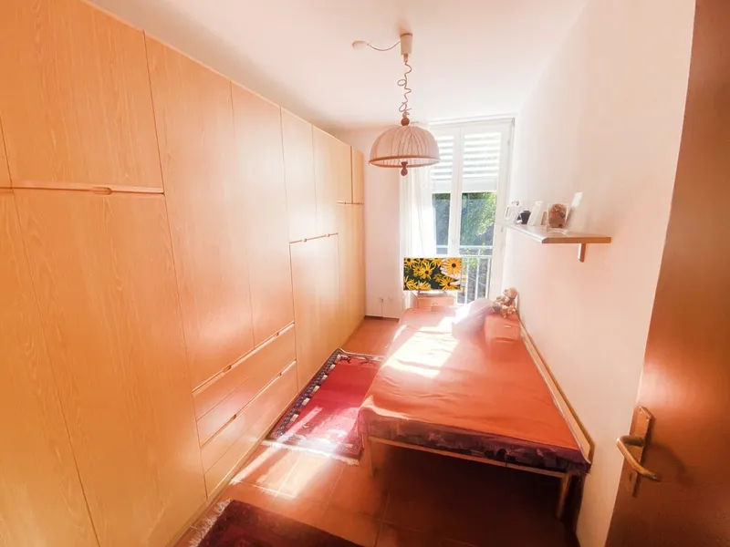 Casa semi-indipendente 4,5 locali con giardino e soggiorno duplex, Foto 9