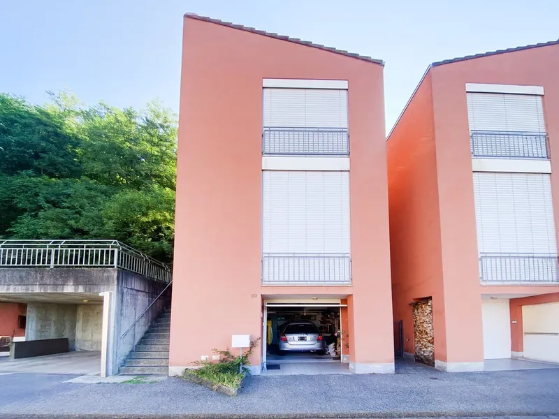 Casa semi-indipendente 4,5 locali con giardino e soggiorno duplex, Foto 12