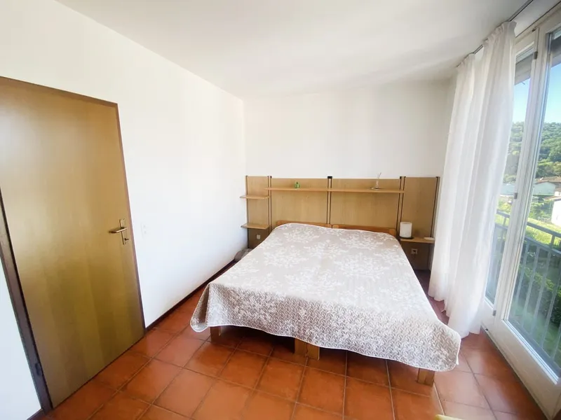 Casa semi-indipendente 4,5 locali con giardino e soggiorno duplex, Foto 6