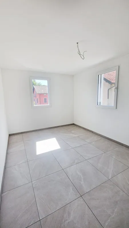 Nuovo appartamento 2,5 locali con balcone coperto e vista aperta, photo 5