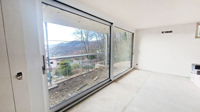 Nuovo 4,5 locali in stile moderno con veranda e ampio giardino privato, Foto 3