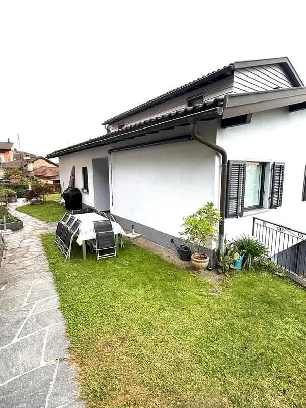 Casa 6,5 ristrutturata in medio-alto standing con giardino., photo 17