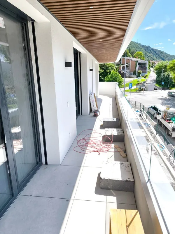 Prestigiosa villa 4,5 vista lago con rooftop e posto barca privato, photo 8