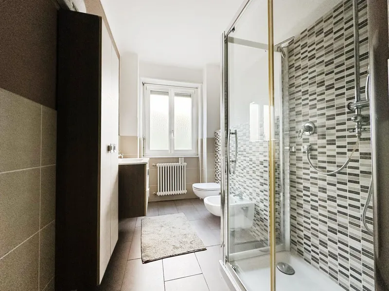 Elegante 3,5 ristrutturato con terrazzo e balcone in zona tranquilla, foto 7