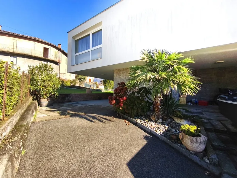 Casa indipendente 5,5 con giardino e spazi commerciali, foto 14