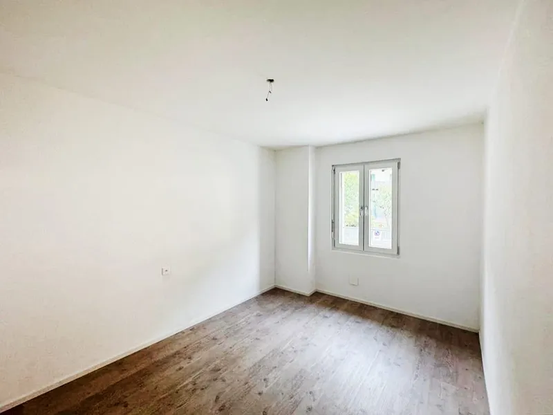 Casa bifamiliare di reddito con due appartamenti e spazio magazzino., Foto 5