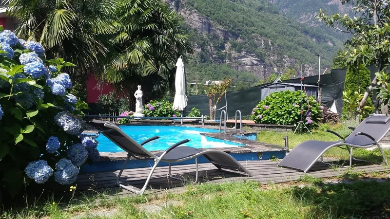 Grande villa 9 locali con piscina interrata e ampio giardino, photo 2
