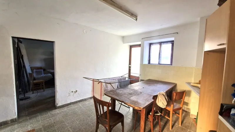 Affascinante casa di nucleo con licenza edilizia già approvata, Foto 4