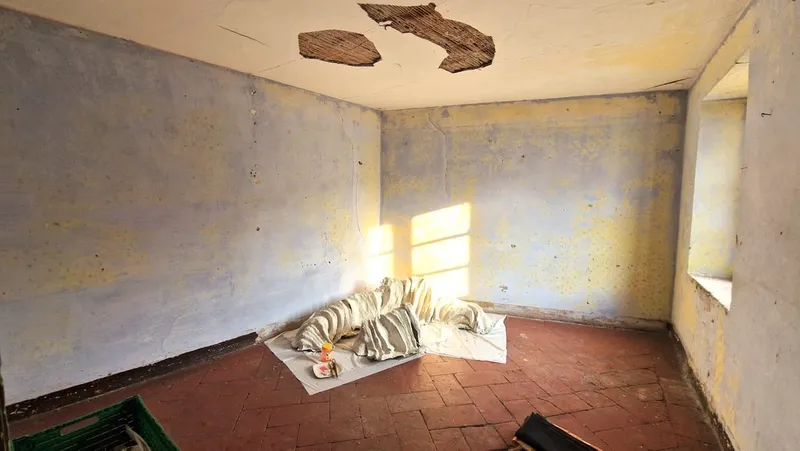 Affascinante casa di nucleo con licenza edilizia già approvata, Foto 8