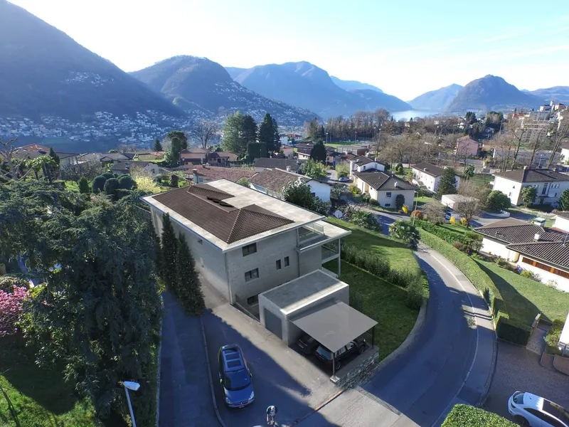 Prestigioso 7 locali con enorme giardino privato con possibile piscina, Foto 3
