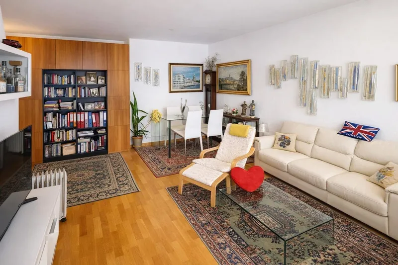 Raffinato 3,5 locali con terrazza coperta e finiture di pregio., Foto 5