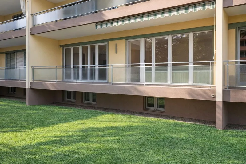 Gradevole luminoso appartamento 2,5 locali con ampio balcone, photo 1