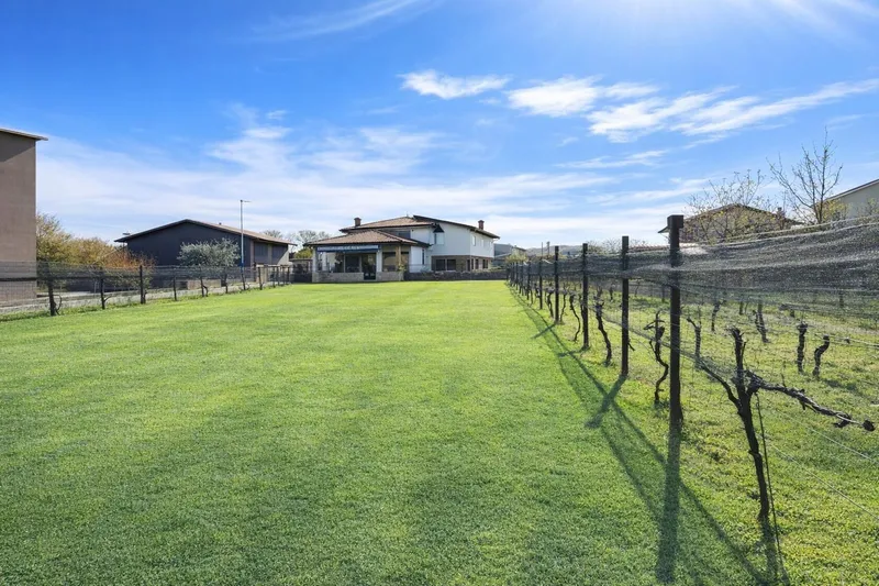 Terreno edificabile pianeggiante R2 con ottima esposizione, Foto 2