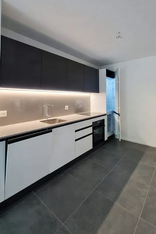 Nuovo appartamento 3,5 con terrazza coperta e due balconi, Foto 4