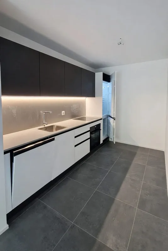 Nuovo appartamento 3,5 con terrazza coperta e due balconi, Foto 6