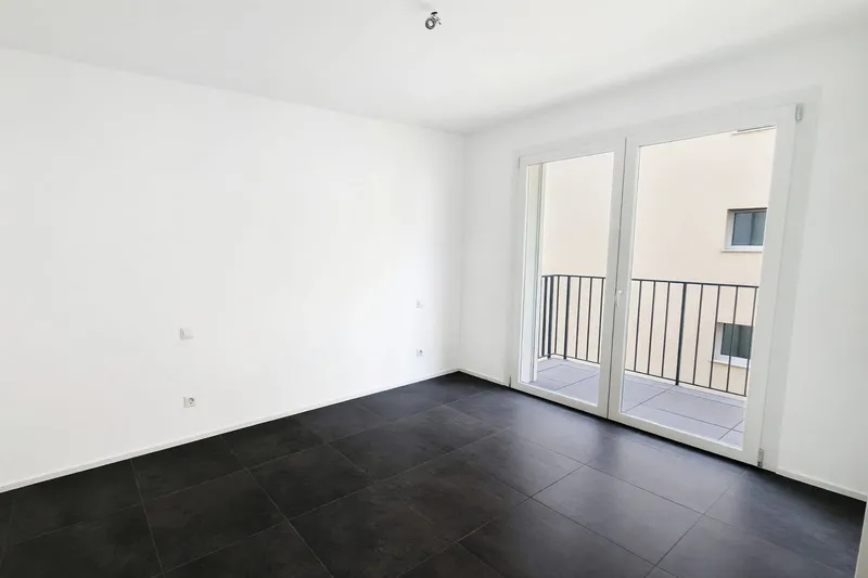 Nuovo appartamento 3,5 con terrazza coperta e due balconi, Foto 8