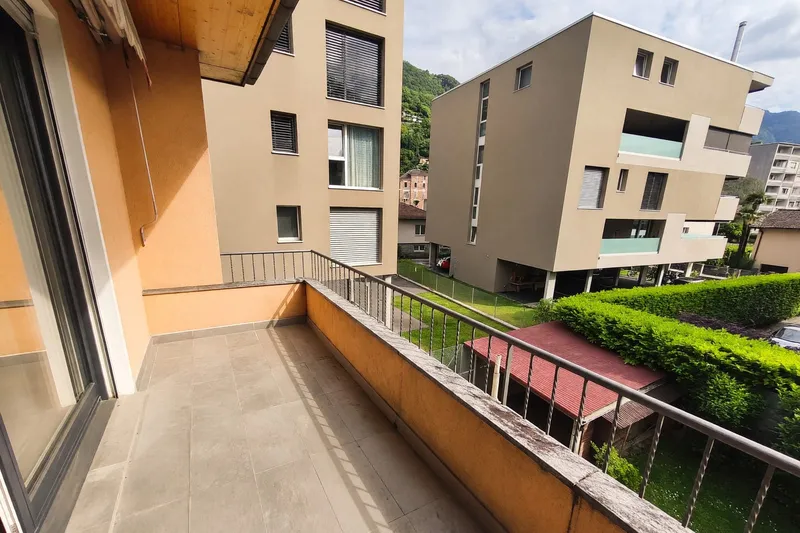 Bell'appartamento 4,5 ristrutturato con terrazzo a Bellinzona, photo 3