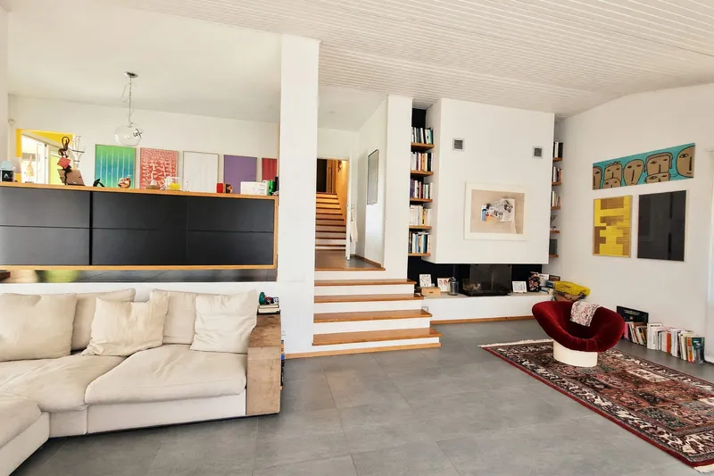 Casa unifamiliare 6,5 locali di 190 mq con giardino privato e veranda, photo 2