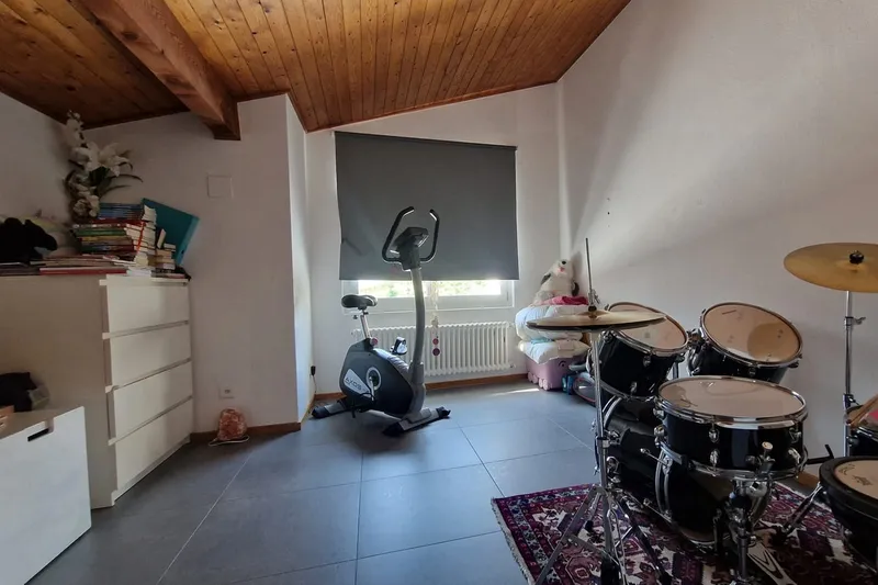 Casa unifamiliare 6,5 locali di 190 mq con giardino privato e veranda, photo 12