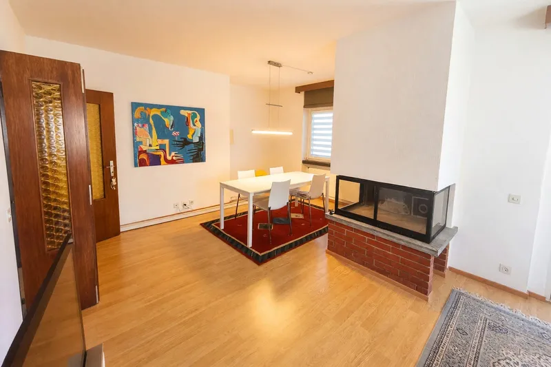 Appartamento 4,5 con camino e tre terrazzi a Manno, foto 2
