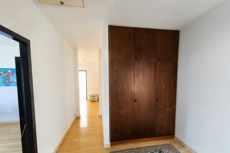 Appartamento 4,5 con camino e tre terrazzi a Manno, foto 4