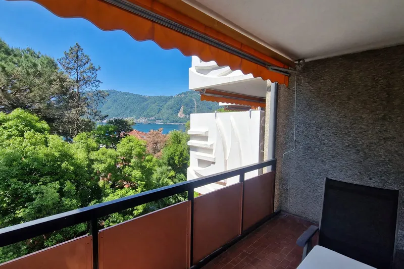 Bellissimo 2,5 locali con terrazza vista lago in residence di vacanza, photo 6