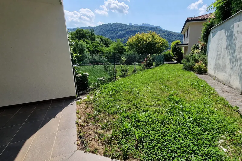 Casa contigua 5,5 locali con terrazza vista lago e giardino a Lopagno, foto 23