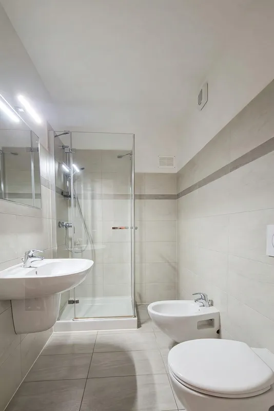 Casa contigua 5,5 locali con terrazza vista lago e giardino a Lopagno, foto 17